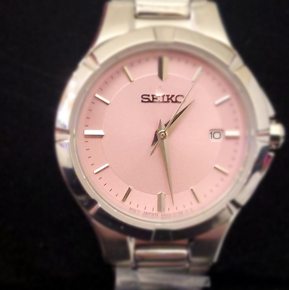 Women's Essential Stainless Steel Bracelet Watch 27mm Never Worn, Pink Quartz